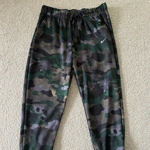 Nike Icon Clash Dri-Fit 7/8 Jogger Pants Women's Medium Green Camo CV7244-723